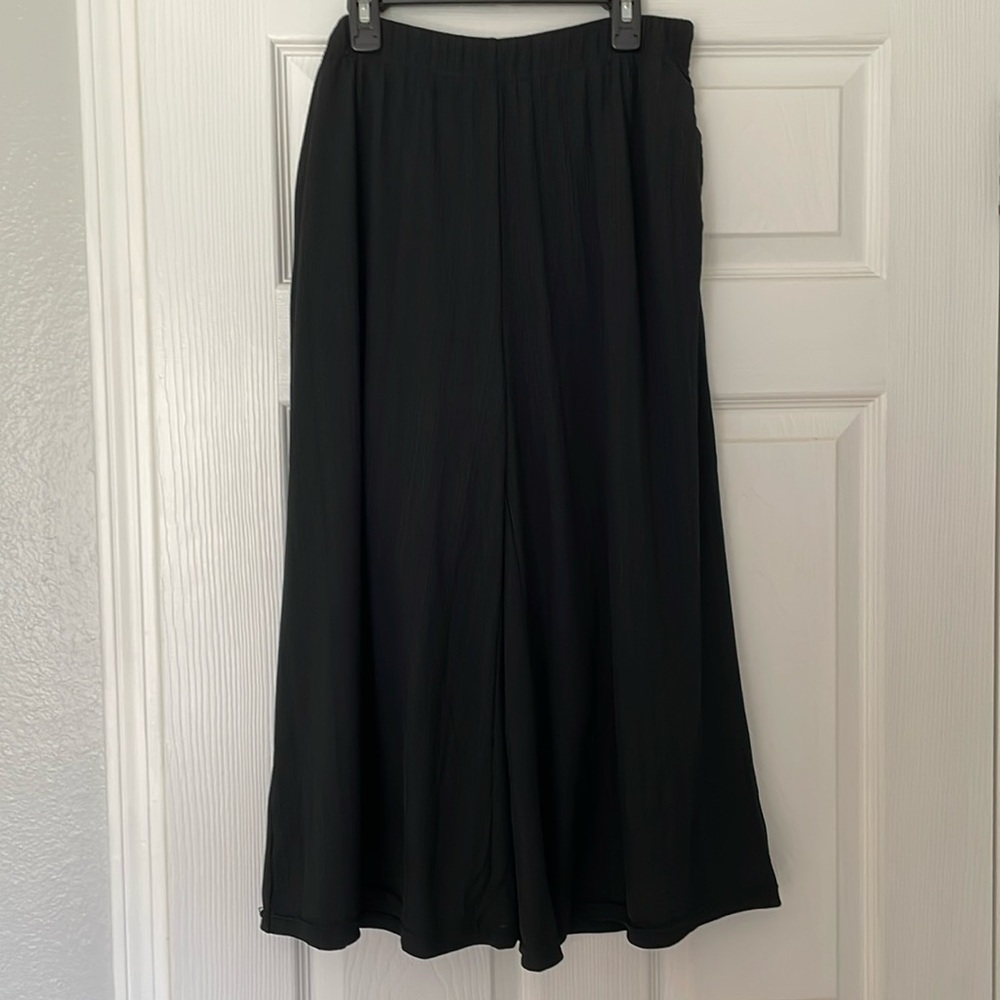 Banana Republic Black Flowy Wide Leg Ankle Pants